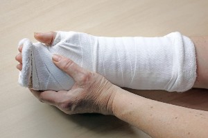 woman suffered crush injury to hand and fingers